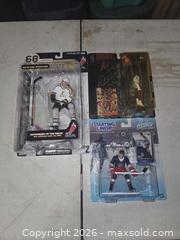 MaxSold Auction: McFarlane Toys, Starting Lineup & Hasbro Hockey & Basketball Figures (1990s) - Henrietta (New York, USA) SELLER MANAGED Reseller Online Auction - Brighton Henrietta Town Line Road (STORAGE)