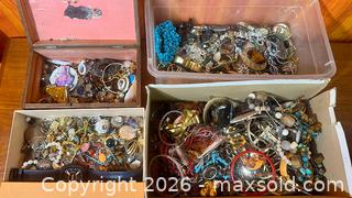 MaxSold Auction: Vintage Estate Jewelry - Hamilton (Ontario, Canada) SELLER MANAGED Estate Sale Online Auction - Gertrude Street