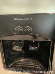MaxSold Auction: Frigidaire Stainless Steel Side-by-Side Refrigerator - Fayetteville (Georgia, USA) SELLER MANAGED Estate Sale Online Auction - East Camelot Drive