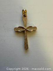 MaxSold Auction: Gold Cross with Diamonds Pendant - Mountain View (California, USA) SELLER MANAGED Downsizing Online Auction - Awalt Drive