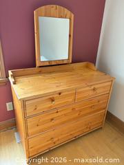 MaxSold Auction: Four Drawer Dresser lot 141 - Elgin (Ontario, Canada) SELLER MANAGED Estate Sale Online Auction - Main Street