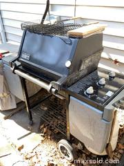 MaxSold Auction: Weber 3-Burner Propane / Gas Grill, Black - Ottawa (Ontario, Canada) PARTNER MANAGED Downsizing Online Auction - Closse Way