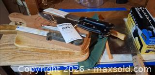 MaxSold Auction: Cutlery and Cutting Boards A - Bethlehem Township (Pennsylvania, USA) PARTNER MANAGED Downsizing Online Auction - Margate Road