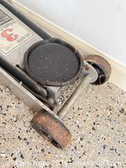 MaxSold Auction: Floor Jack A - Bethlehem Township (Pennsylvania, USA) PARTNER MANAGED Downsizing Online Auction - Margate Road