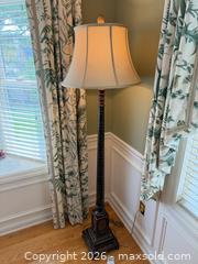 MaxSold Auction: Floor Lamp A - Bethlehem Township (Pennsylvania, USA) PARTNER MANAGED Downsizing Online Auction - Margate Road