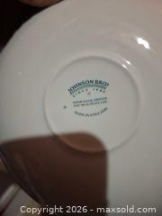 MaxSold Auction: Johnson Bros China B - Bethlehem Township (Pennsylvania, USA) PARTNER MANAGED Downsizing Online Auction - Margate Road
