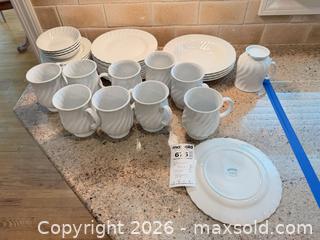 MaxSold Auction: Johnson Bros Dishes B - Bethlehem Township (Pennsylvania, USA) PARTNER MANAGED Downsizing Online Auction - Margate Road