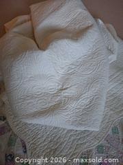 MaxSold Auction: Quilts A - Bethlehem Township (Pennsylvania, USA) PARTNER MANAGED Downsizing Online Auction - Margate Road