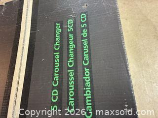 MaxSold Auction: RCA Portable Stereo B - Bethlehem Township (Pennsylvania, USA) PARTNER MANAGED Downsizing Online Auction - Margate Road