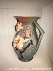 MaxSold Auction: Roseville Vase B - Bethlehem Township (Pennsylvania, USA) PARTNER MANAGED Downsizing Online Auction - Margate Road