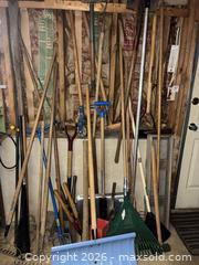 MaxSold Auction: Yard and Garden Tools B - Bethlehem Township (Pennsylvania, USA) PARTNER MANAGED Downsizing Online Auction - Margate Road