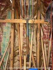 MaxSold Auction: Yard and Garden Tools B - Bethlehem Township (Pennsylvania, USA) PARTNER MANAGED Downsizing Online Auction - Margate Road