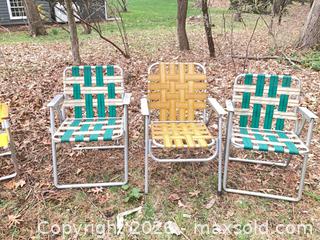 MaxSold Auction: Beach and yard chairs - Medfield (Massachusetts, USA) SELLER MANAGED Downsizing Online Auction - Hearthstone Drive