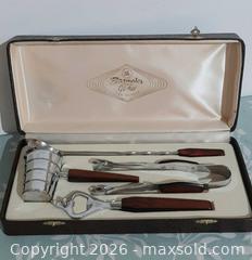 MaxSold Auction: MCM Glohill barmates set - View Royal (British Columbia, Canada) SELLER MANAGED Downsizing Online Auction - Pheasant Lane