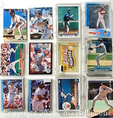 MaxSold Auction: Large Lot 200+ Baseball Trading Cards, Topps/Fleer/Pinnacle - Cobourg (Ontario, Canada) SELLER MANAGED Reseller Online Auction - Elgin Street West