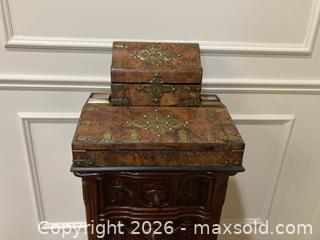 MaxSold Auction: Antique Victorian English Burl Walnut Inkstand w/ Writing Slope c1870. - Mississauga (Ontario, Canada) SELLER MANAGED Estate Sale Online Auction - Greenbower Court
