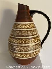 MaxSold Auction: MCM Vintage Dümler & Breiden Pottery Jug Germany. - Mississauga (Ontario, Canada) SELLER MANAGED Estate Sale Online Auction - Greenbower Court