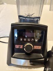 MaxSold Auction: Vitamix Blender  - Toronto (Ontario, Canada) SELLER MANAGED Reseller Online Auction -  West Lynn Avenue