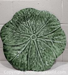 MaxSold Auction: Large Green Botanical Ceramic Platter, 18–19 in Across - New Westminster (British Columbia, Canada) SELLER MANAGED Reseller Online Auction - Columbia Street