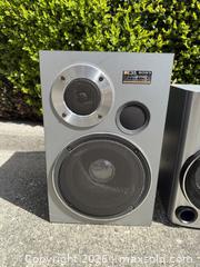 MaxSold Auction: Sony SP-E35 Bookshelf Passive Speakers - New Westminster (British Columbia, Canada) SELLER MANAGED Reseller Online Auction - Columbia Street