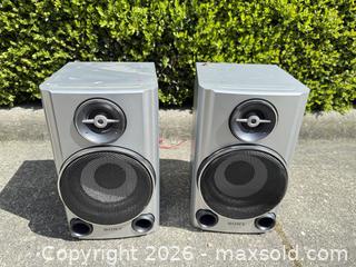 MaxSold Auction: Sony SS-CHP27 Bookshelf Speakers, Pair - New Westminster (British Columbia, Canada) SELLER MANAGED Reseller Online Auction - Columbia Street