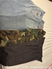 MaxSold Auction: Lot of 3 Mixed Men's Pants — Jeans, Cargo & Dress, Size Large - Canton (Texas, USA) SELLER MANAGED Reseller Online Auction - VZ County Road 1311