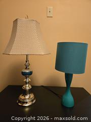 MaxSold Auction: 2 Table Lamps - Brampton (Ontario, Canada) SELLER MANAGED Downsizing Online Auction - Nevada Court