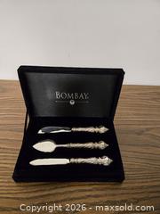 MaxSold Auction: Bombay Company Cheese Knife Set - Brampton (Ontario, Canada) SELLER MANAGED Downsizing Online Auction - Nevada Court