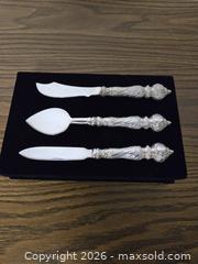 MaxSold Auction: Bombay Company Cheese Knife Set - Brampton (Ontario, Canada) SELLER MANAGED Downsizing Online Auction - Nevada Court