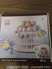 MaxSold Auction: Cake Pop Baking Set & Stand - Brampton (Ontario, Canada) SELLER MANAGED Downsizing Online Auction - Nevada Court
