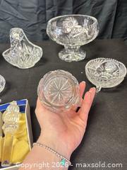 MaxSold Auction: Assorted Clear Cut crystal Set in Starburst Pattern - Cobourg (Ontario, Canada) SELLER MANAGED Estate Sale Online Auction -  King Street East