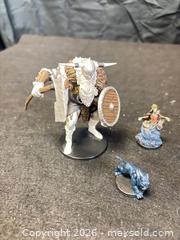 MaxSold Auction: Unbranded Plastic Fantasy Miniatures Lot, 6 Pieces - Cobourg (Ontario, Canada) SELLER MANAGED Estate Sale Online Auction -  King Street East