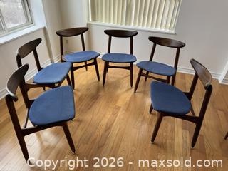 MaxSold Auction: Mid Century Modern Vintage Dining Chairs - Toronto (Ontario, Canada) SELLER MANAGED Downsizing Online Auction - Roanoke Road (CONDO)
