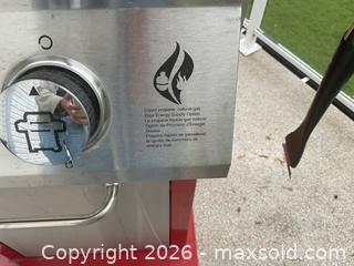 MaxSold Auction: BBQ working - Surrey (British Columbia, Canada) SELLER MANAGED Downsizing Online Auction - 57 Avenue