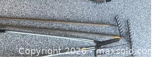 MaxSold Auction: Garden Landscaping Tools - Surrey (British Columbia, Canada) SELLER MANAGED Downsizing Online Auction - 57 Avenue