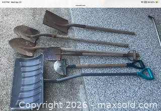 MaxSold Auction: Garden showels, snow Shovel - Surrey (British Columbia, Canada) SELLER MANAGED Downsizing Online Auction - 57 Avenue