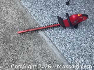 MaxSold Auction: Hedge Trimmer Electric - Surrey (British Columbia, Canada) SELLER MANAGED Downsizing Online Auction - 57 Avenue