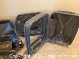 MaxSold Auction: Large and medium Luggage set - Surrey (British Columbia, Canada) SELLER MANAGED Downsizing Online Auction - 57 Avenue