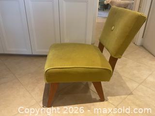 MaxSold Auction: Mid-Century Scandinavian Olive Velvet Side/Accent Chair - Surrey (British Columbia, Canada) SELLER MANAGED Downsizing Online Auction - 57 Avenue