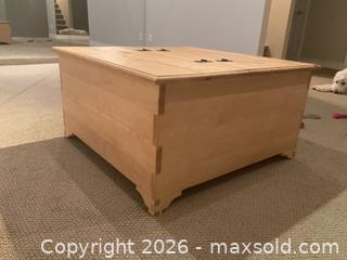MaxSold Auction: Pine Storage Box - Surrey (British Columbia, Canada) SELLER MANAGED Downsizing Online Auction - 57 Avenue