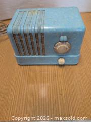 MaxSold Auction: Blue radio  - Springwater (Ontario, Canada) SELLER MANAGED Downsizing Online Auction - Queen Street West