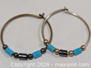 MaxSold Auction: Silver Earring - Toronto (Ontario, Canada) PARTNER MANAGED Downsizing Online Auction - Yonge Street