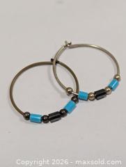 MaxSold Auction: Silver Earring - Toronto (Ontario, Canada) PARTNER MANAGED Downsizing Online Auction - Yonge Street