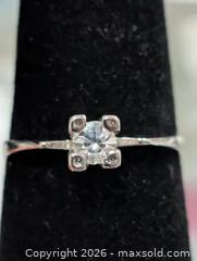 MaxSold Auction: Silver Ring,size 5 - Toronto (Ontario, Canada) PARTNER MANAGED Downsizing Online Auction - Yonge Street
