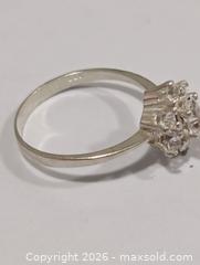 MaxSold Auction: Silver Ring,size 5 - Toronto (Ontario, Canada) PARTNER MANAGED Downsizing Online Auction - Yonge Street