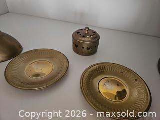 MaxSold Auction: Bellini Brass Decorative Lot - Duck Bookends, Urn, Dishes, Lidded Box - Atlanta (Georgia, USA) PARTNER MANAGED Estate Sale Online Auction - Oakdale Road Ne