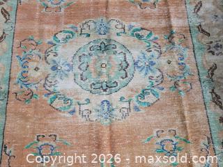 MaxSold Auction: Turkish carpet 6 X 9 feet - Marblehead (Massachusetts, USA) SELLER MANAGED Downsizing Online Auction - Mugford Street (CONDO)
