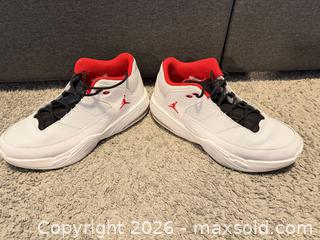 MaxSold Auction: Nike Air Jordan Basketball Shoes Size 10.5 White/Red/Black - Cambridge (Ontario, Canada) SELLER MANAGED Downsizing Online Auction - Newport Drive