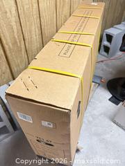 MaxSold Auction: White Electric Hybrid Bicycle (E-bike) with Removable Battery - Hilton Head Island (South Carolina, USA) PARTNER MANAGED Estate Sale Online Auction - Kingston Dunes Road