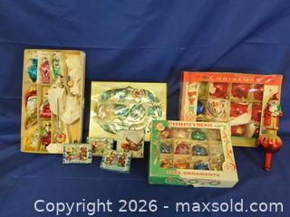 MaxSold Auction: Beautiful antique glass holiday ornaments - Lakewood (Colorado, USA) PARTNER MANAGED Moving Online Auction -  West Virginia Avenue